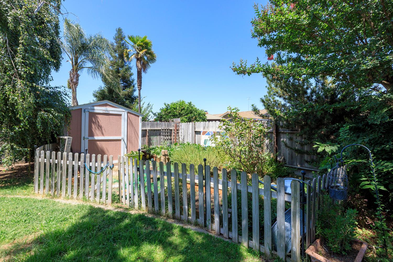 3290 Vanderbilt Ave, Turlock, CA 95382