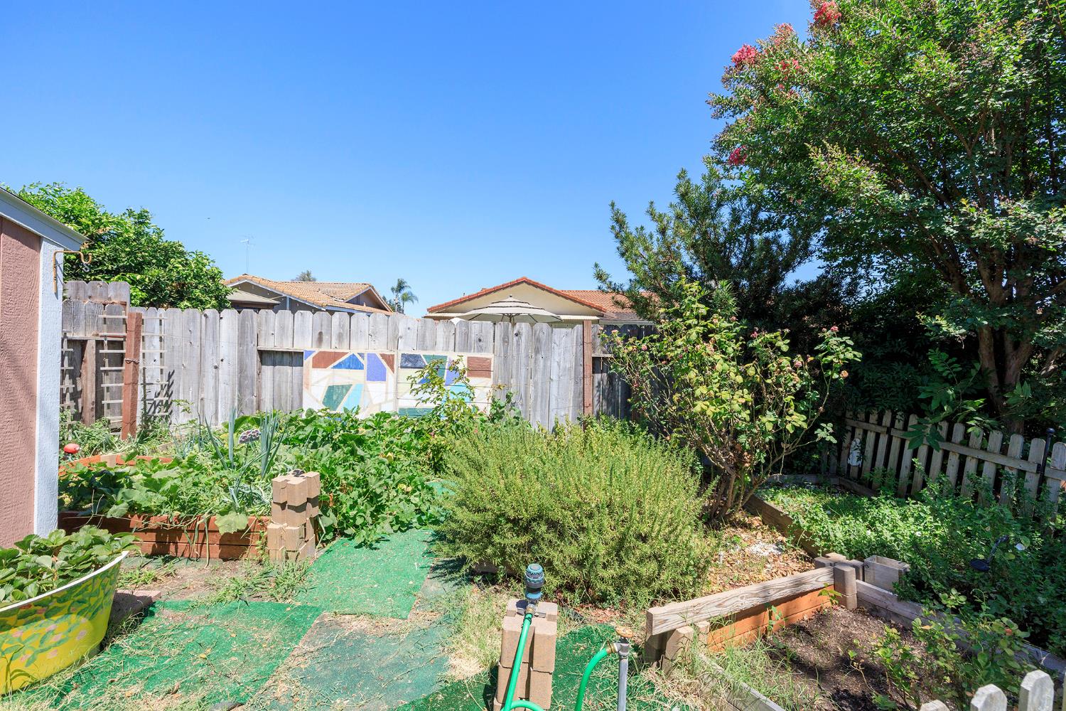3290 Vanderbilt Ave, Turlock, CA 95382
