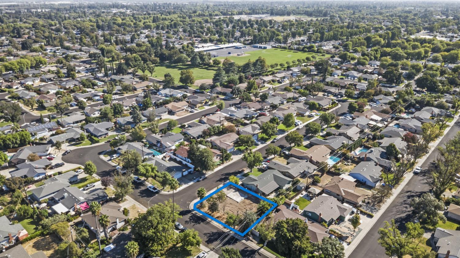 1648 Ascot Dr, Modesto, CA 95350