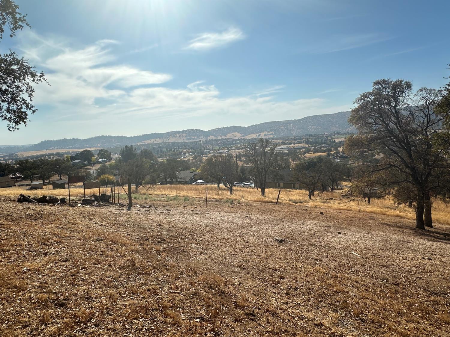 2442 Arrowhead St, Copperopolis, CA 95228
