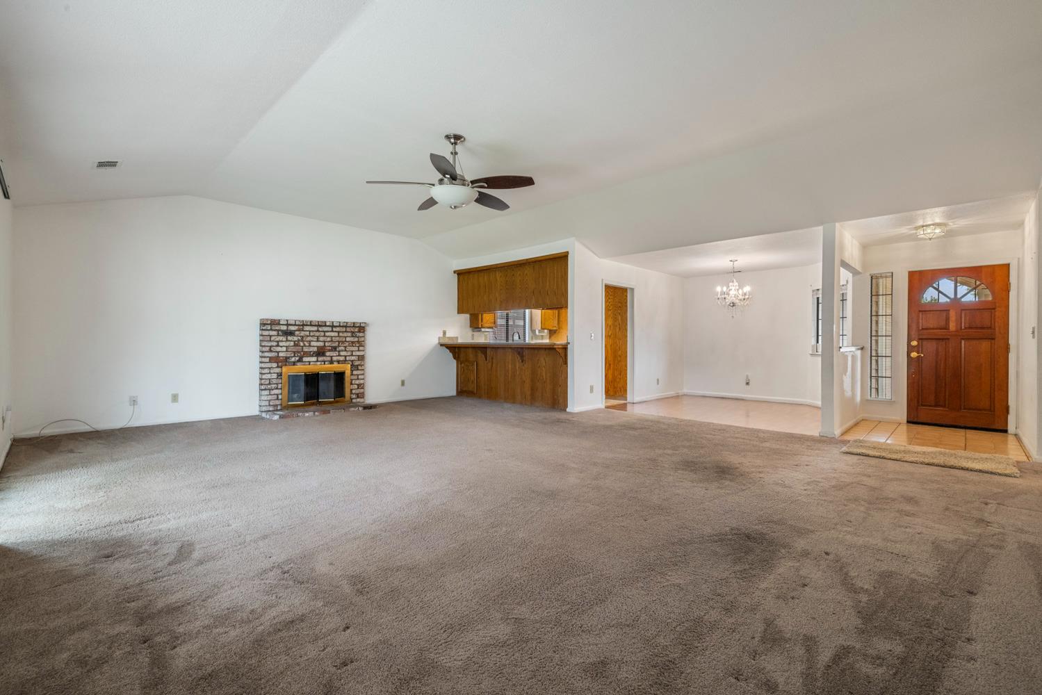 1200 Moffett Rd, Modesto, CA 95351