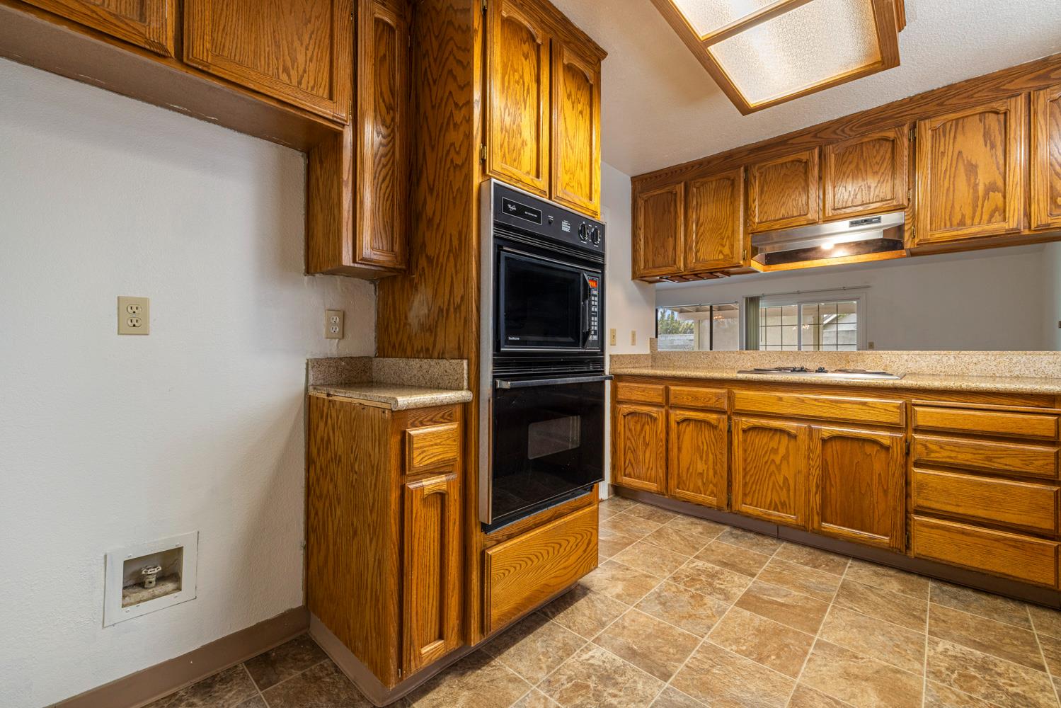 1200 Moffett Rd, Modesto, CA 95351