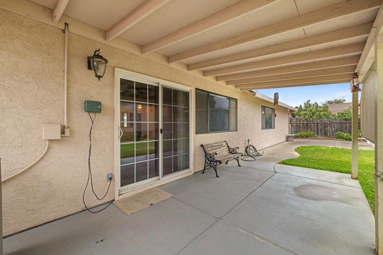 1200 Moffett Rd, Modesto, CA 95351