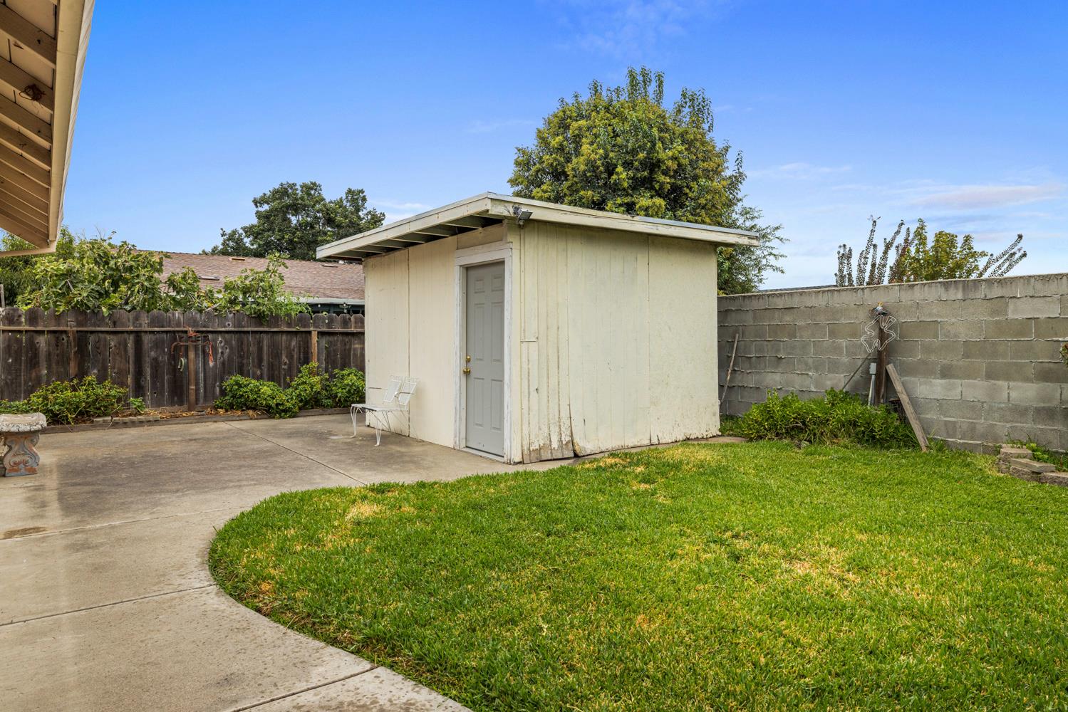1200 Moffett Rd, Modesto, CA 95351