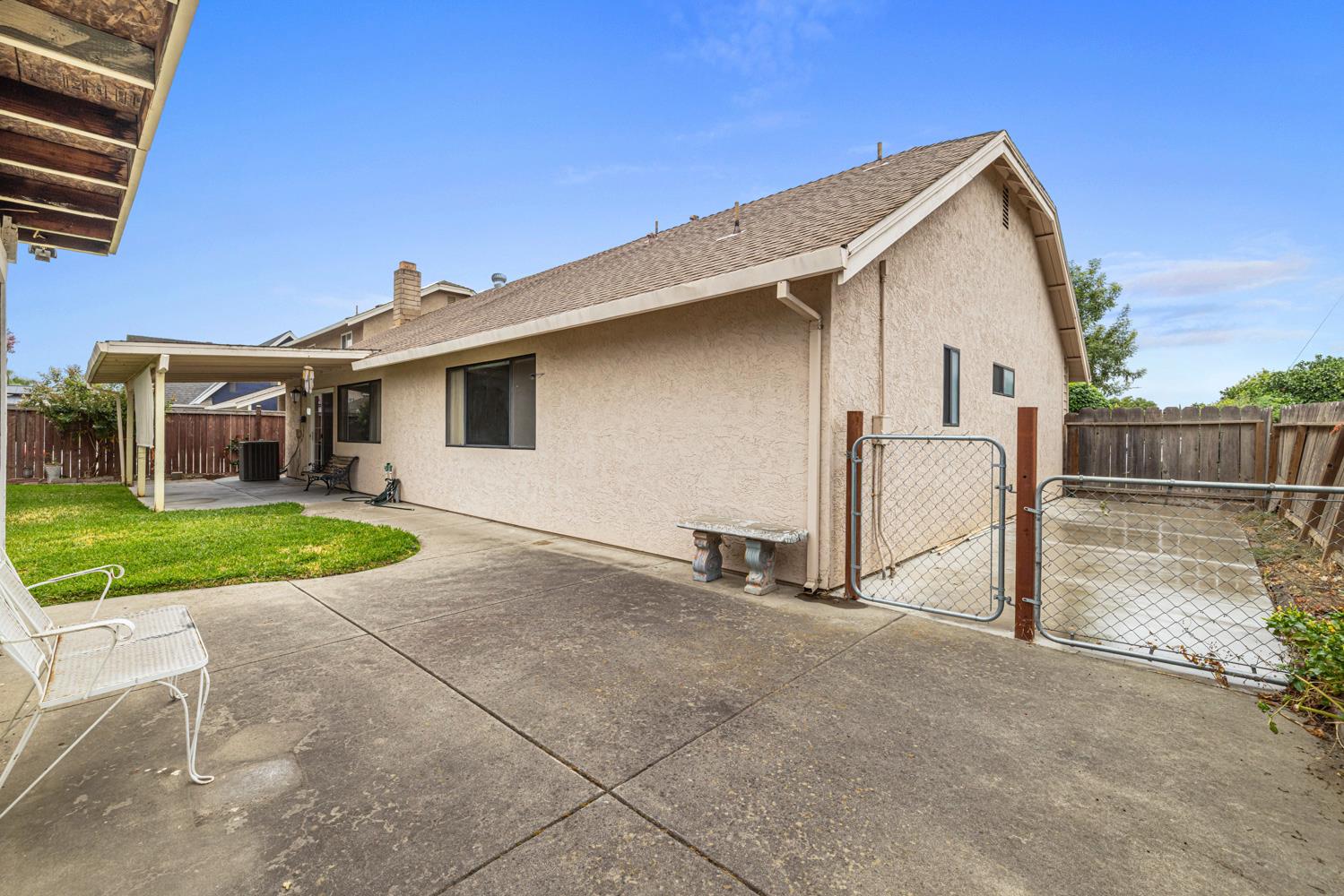 1200 Moffett Rd, Modesto, CA 95351