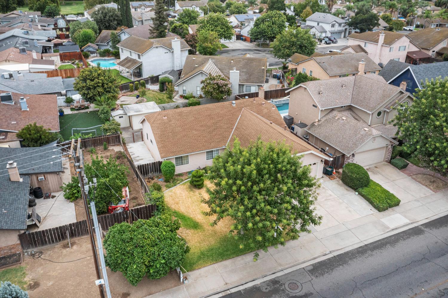 1200 Moffett Rd, Modesto, CA 95351