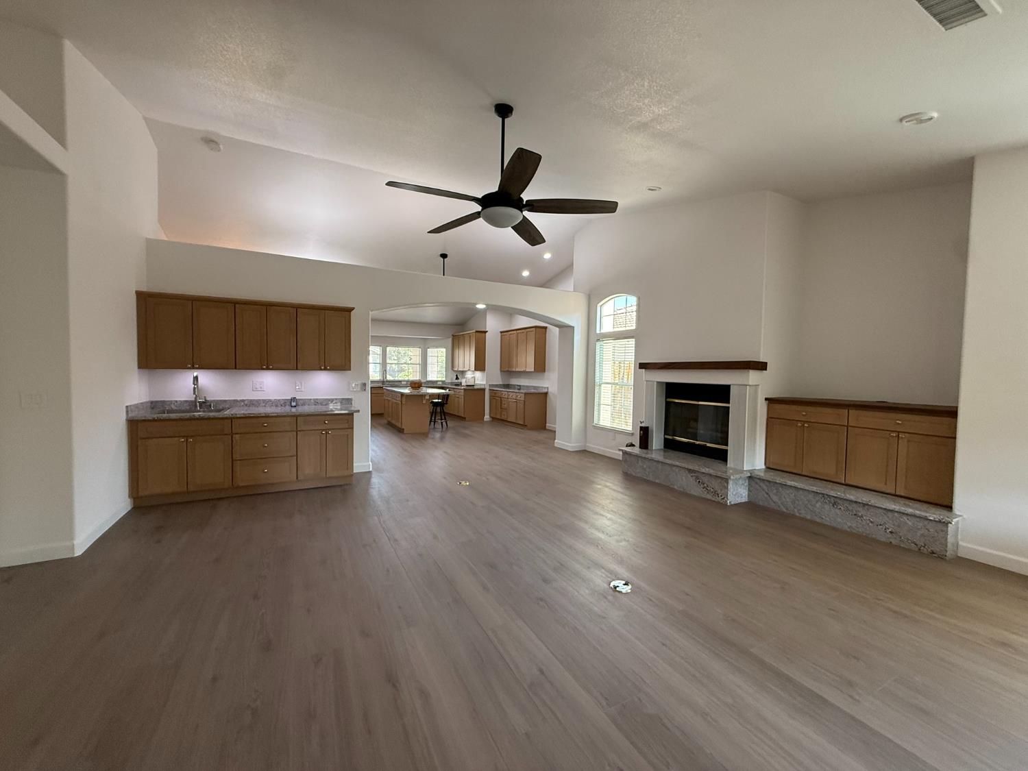143 West Loop, Madera, CA 93637
