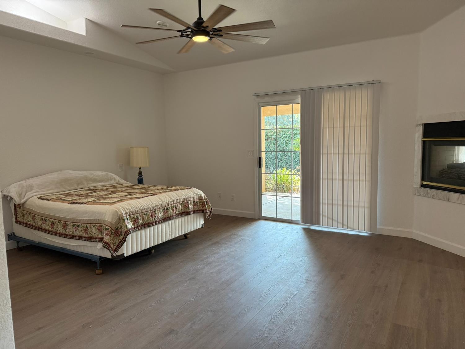 143 West Loop, Madera, CA 93637