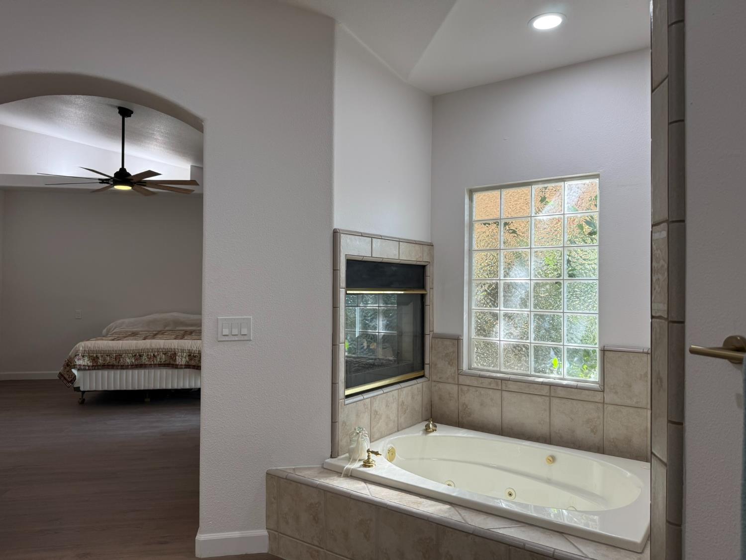 143 West Loop, Madera, CA 93637
