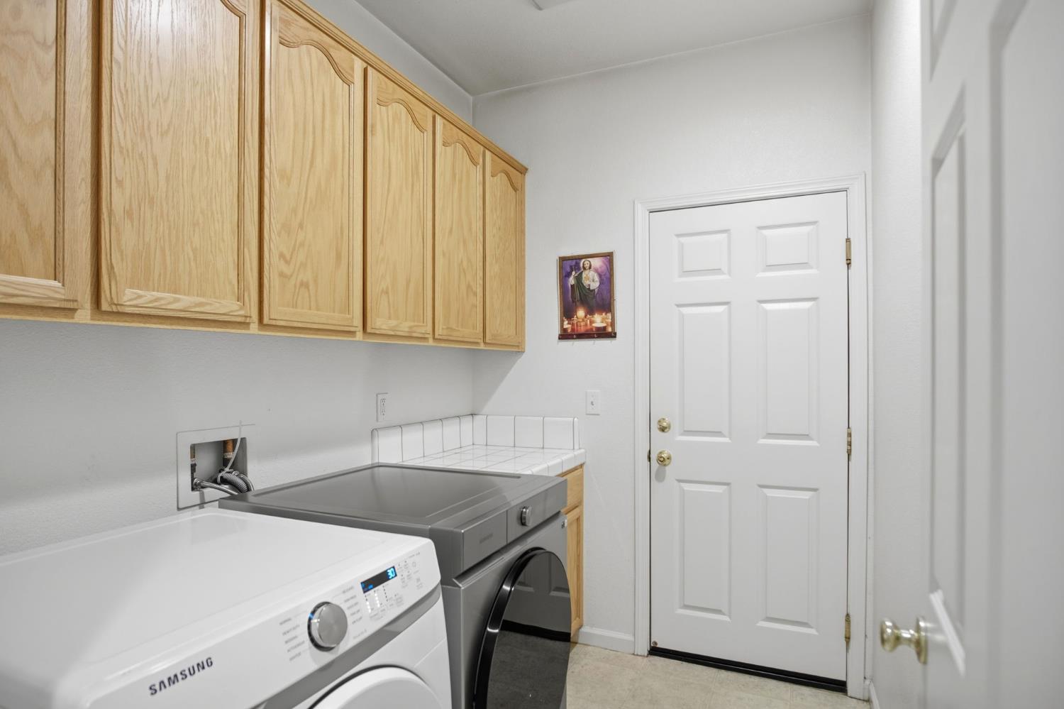 1401 Jake Creek Dr, Patterson, CA 95363