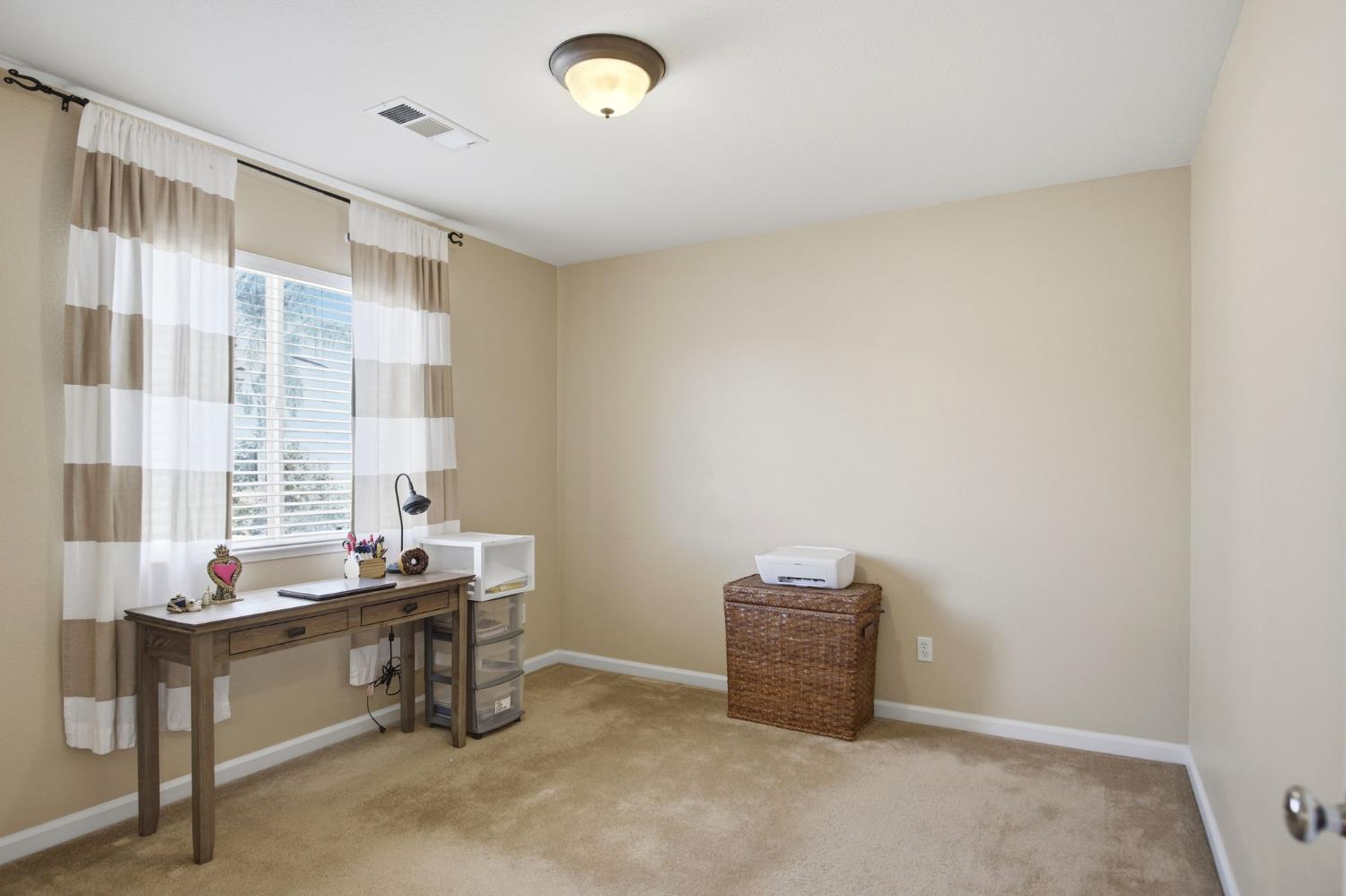 1401 Jake Creek Dr, Patterson, CA 95363