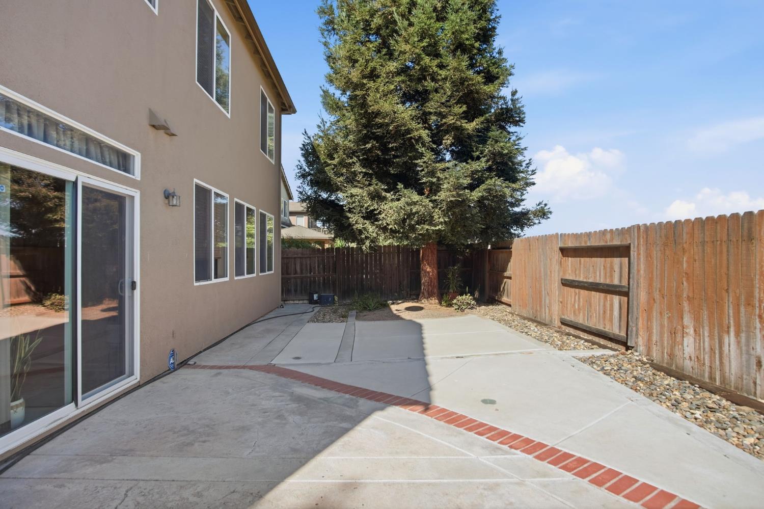 1401 Jake Creek Dr, Patterson, CA 95363