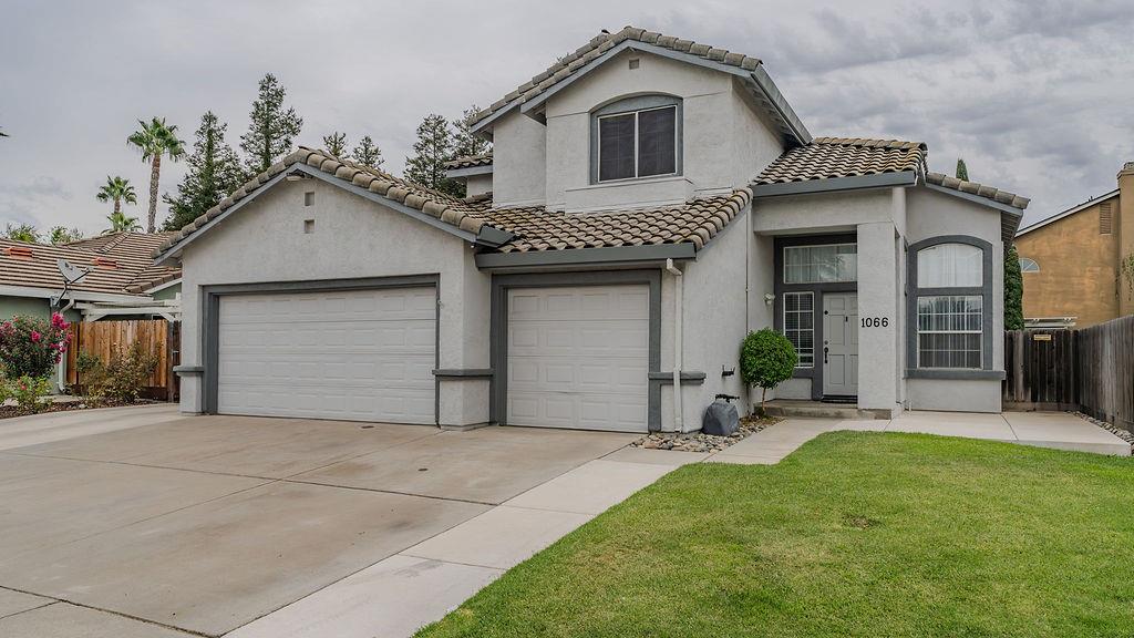 1066 Ruess Rd, Ripon, CA 95366