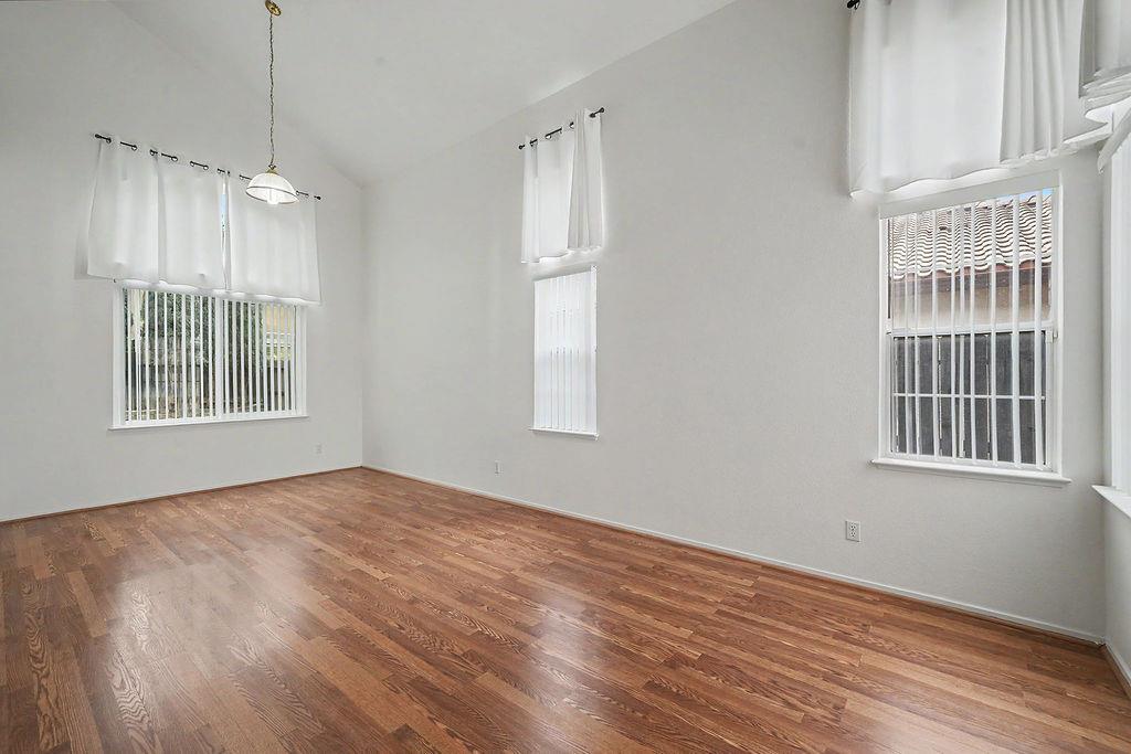 1066 Ruess Rd, Ripon, CA 95366