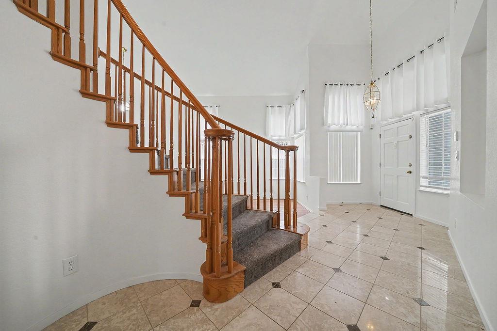 1066 Ruess Rd, Ripon, CA 95366