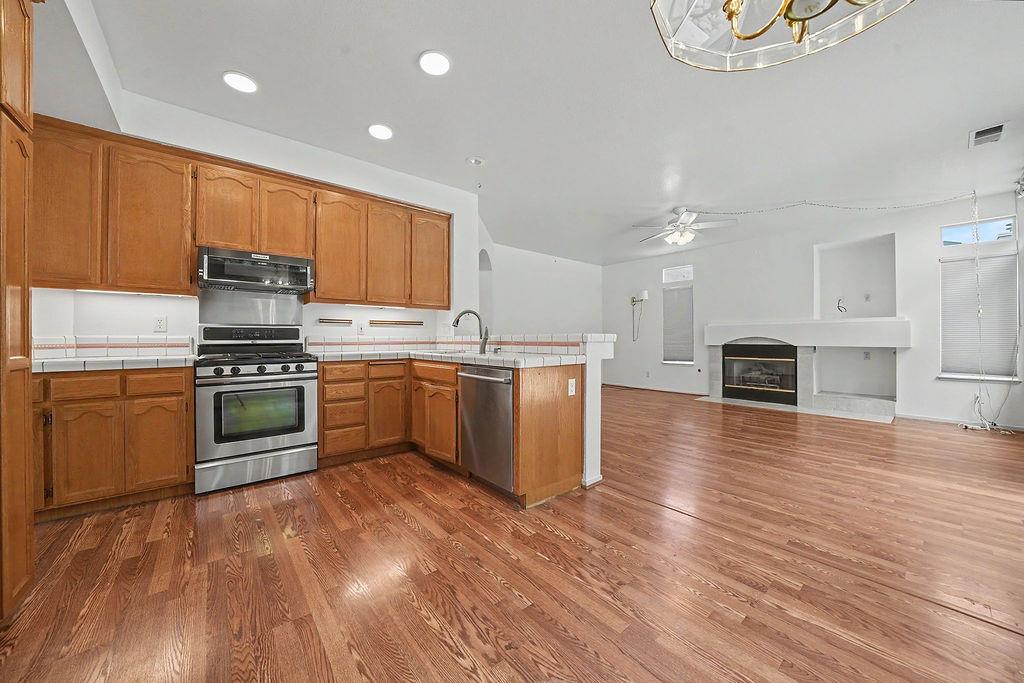 1066 Ruess Rd, Ripon, CA 95366