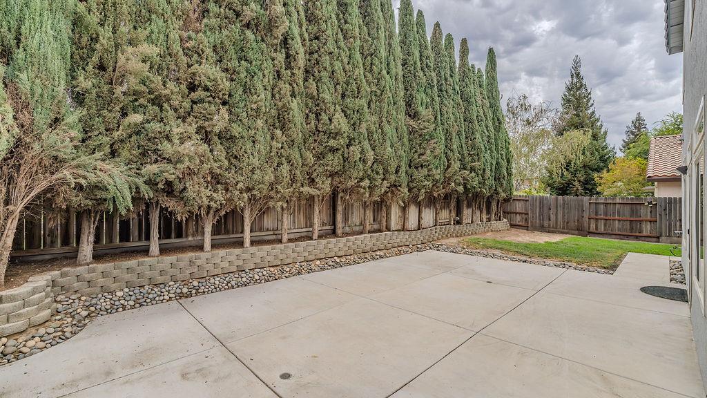 1066 Ruess Rd, Ripon, CA 95366
