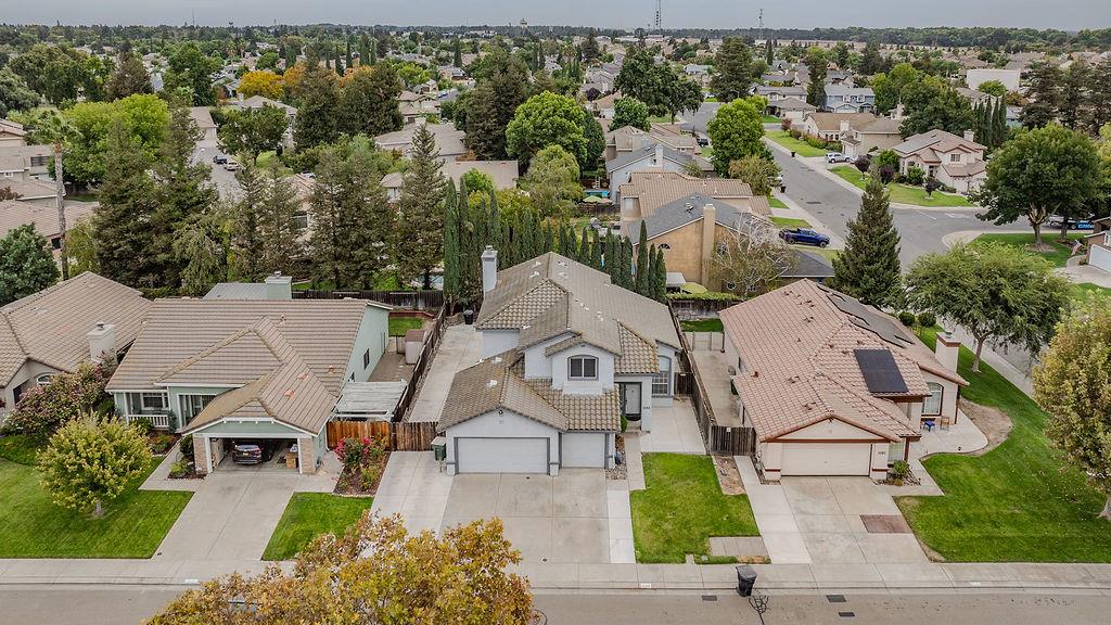 1066 Ruess Rd, Ripon, CA 95366