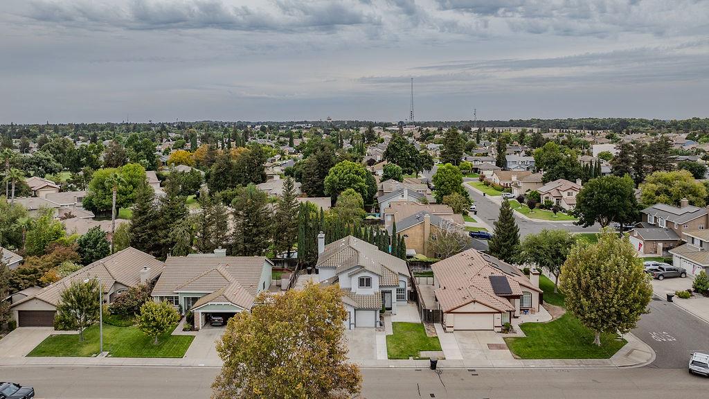 1066 Ruess Rd, Ripon, CA 95366