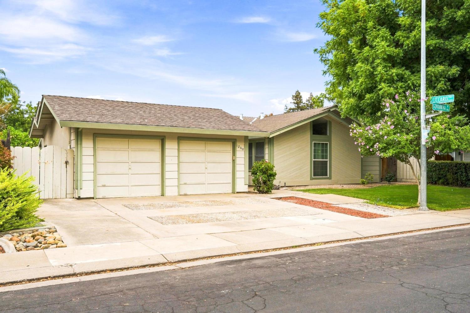 1240 Govannina Dr, Modesto, CA 95355