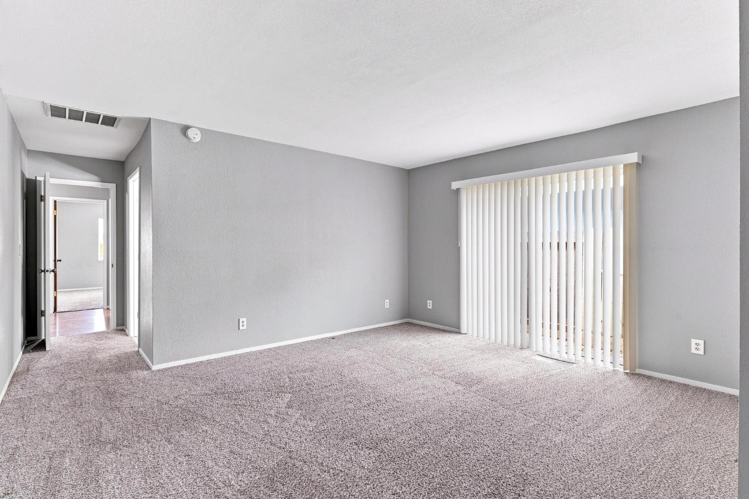 1240 Govannina Dr, Modesto, CA 95355