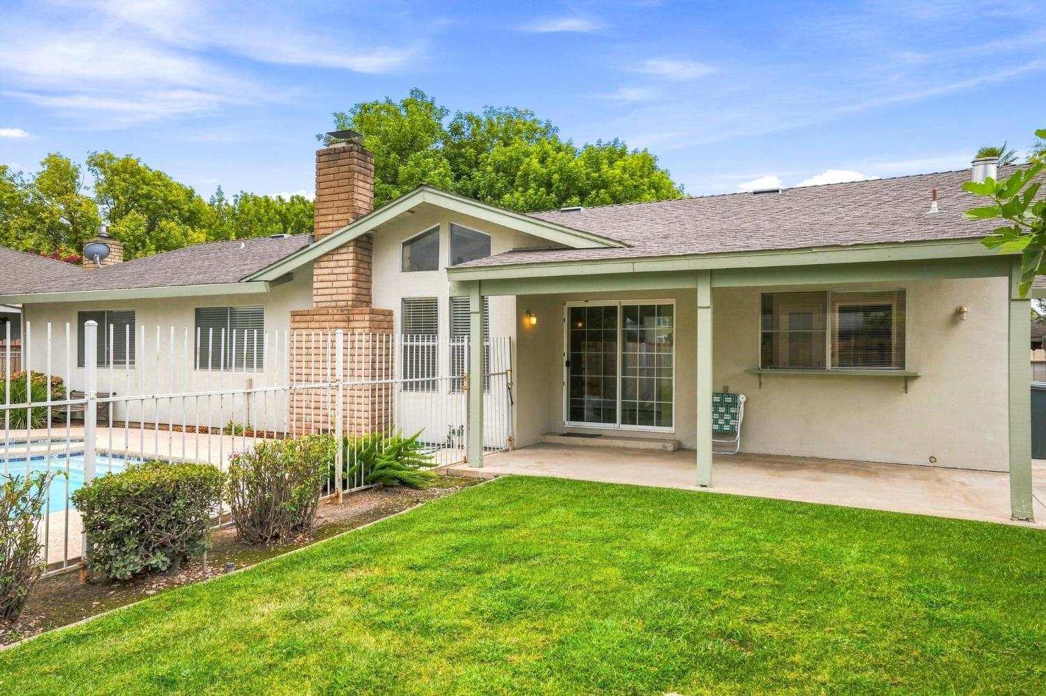 1240 Govannina Dr, Modesto, CA 95355