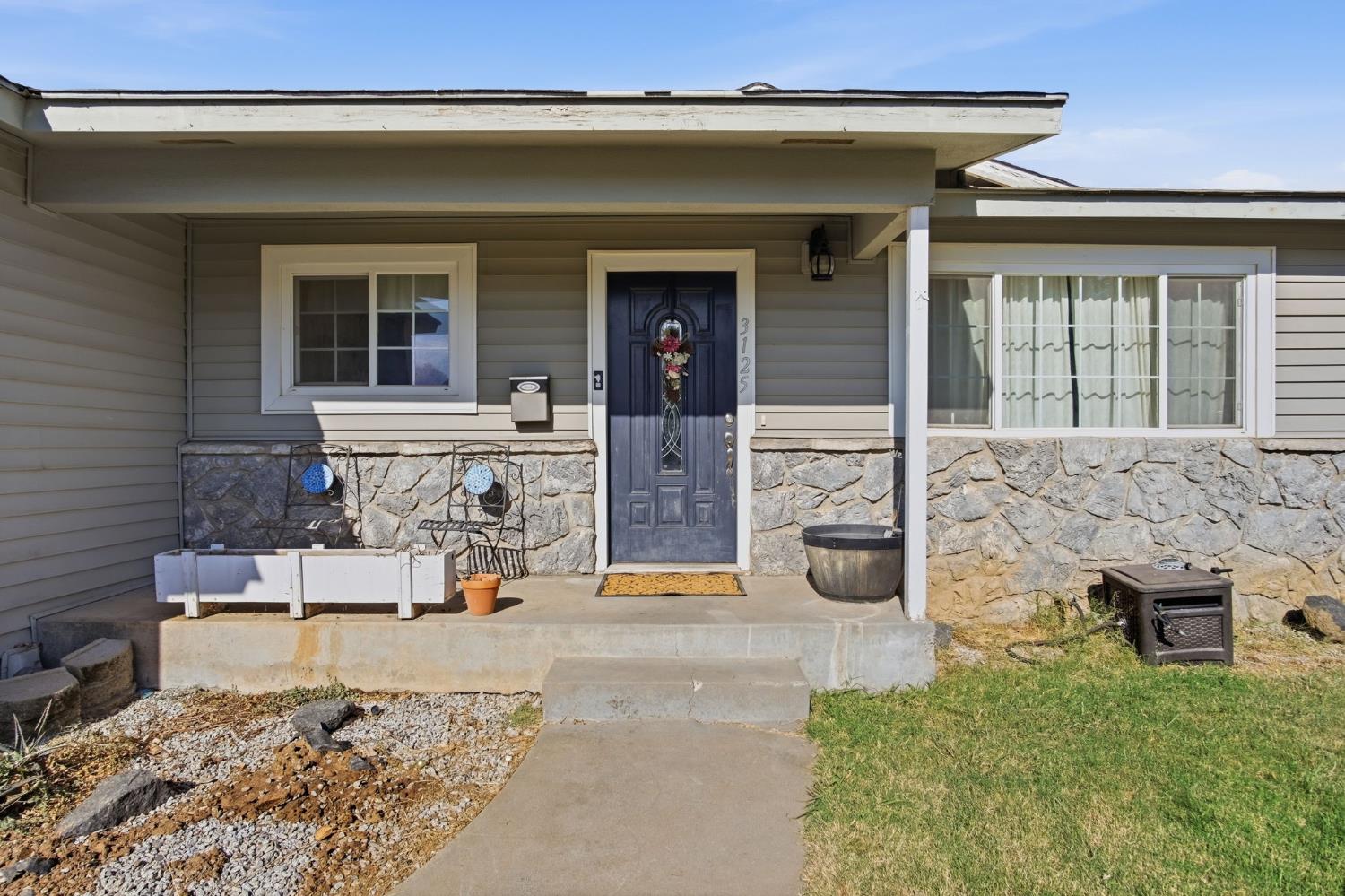 3125 N Parsons Ave, Merced, CA 95340