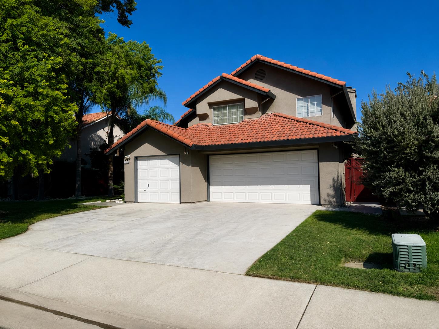 1010 Neal St, Los Banos, CA 93635