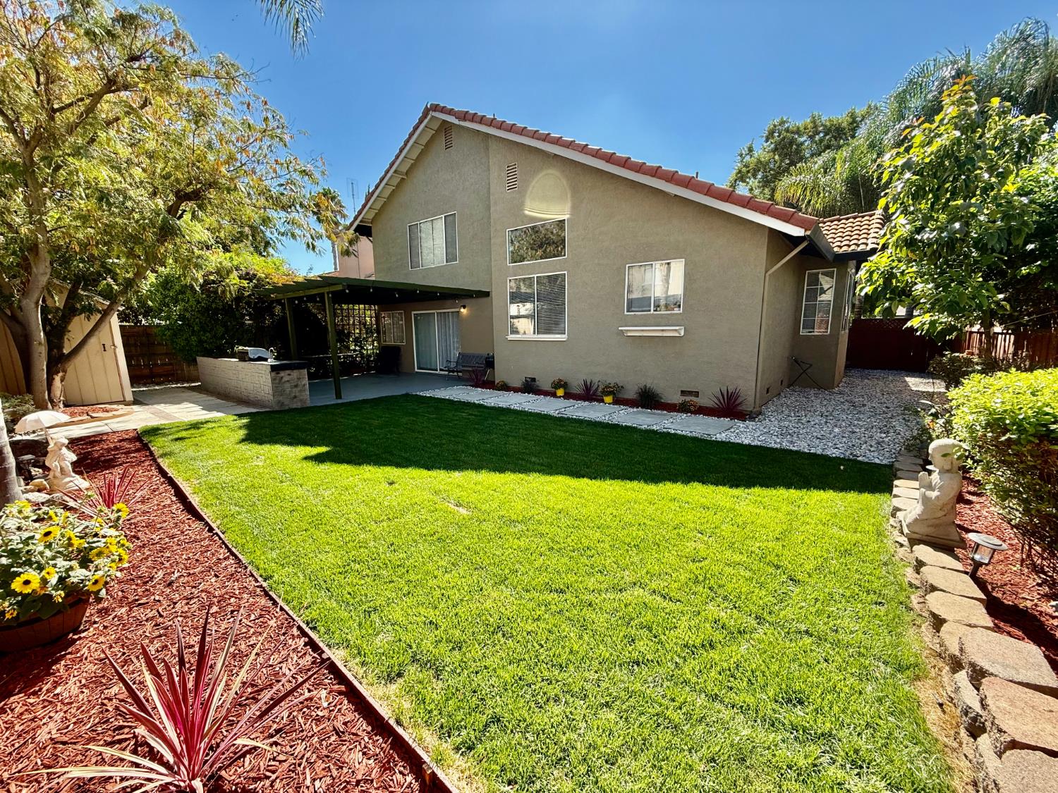 1010 Neal St, Los Banos, CA 93635