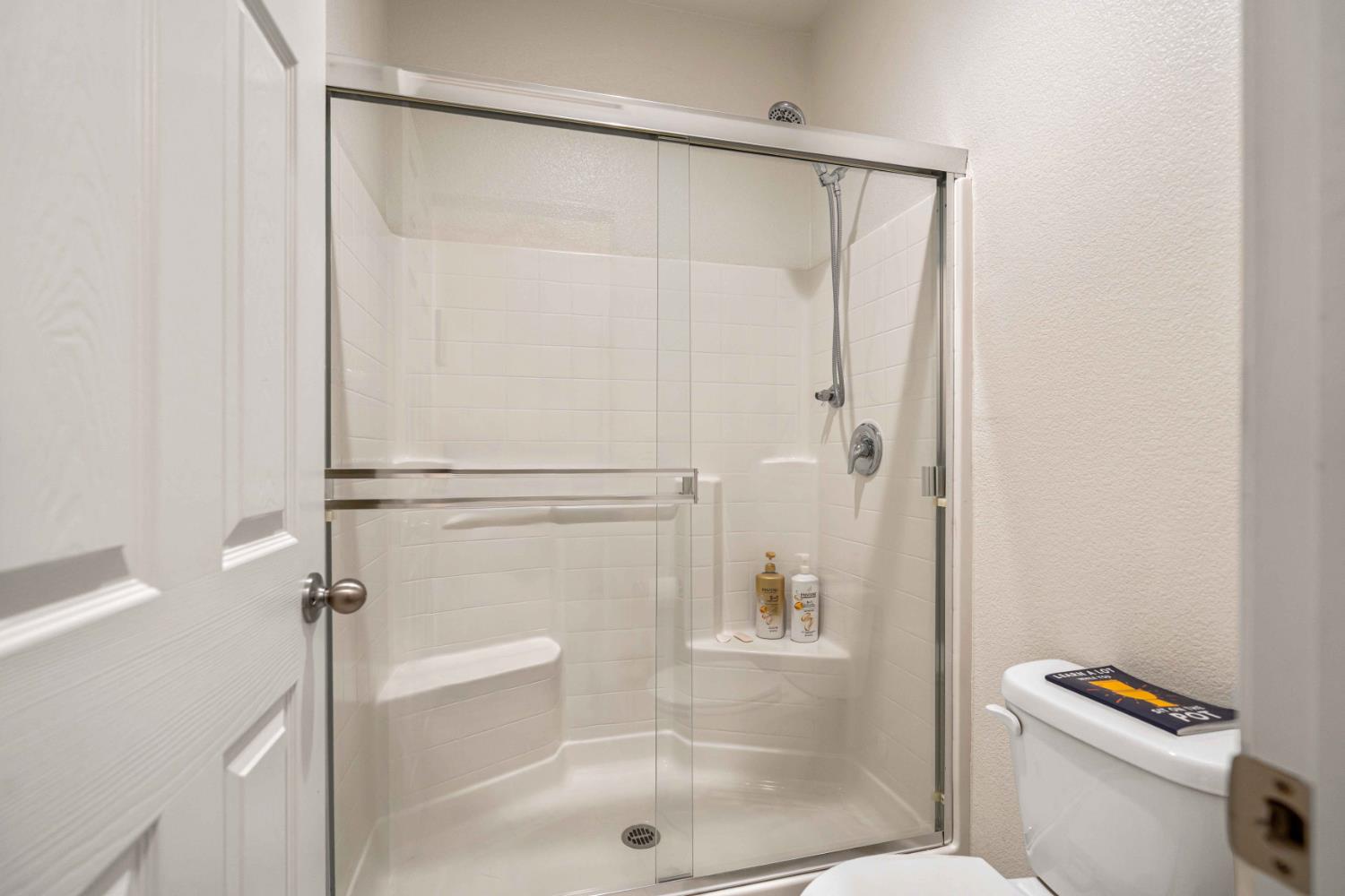 21224 Grapevine Dr, Patterson, CA 95363