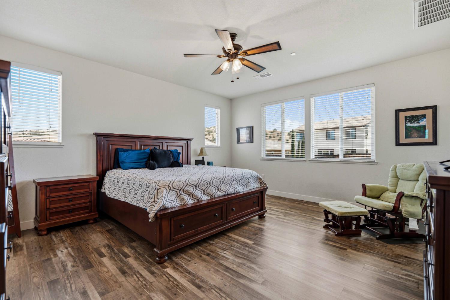 21224 Grapevine Dr, Patterson, CA 95363