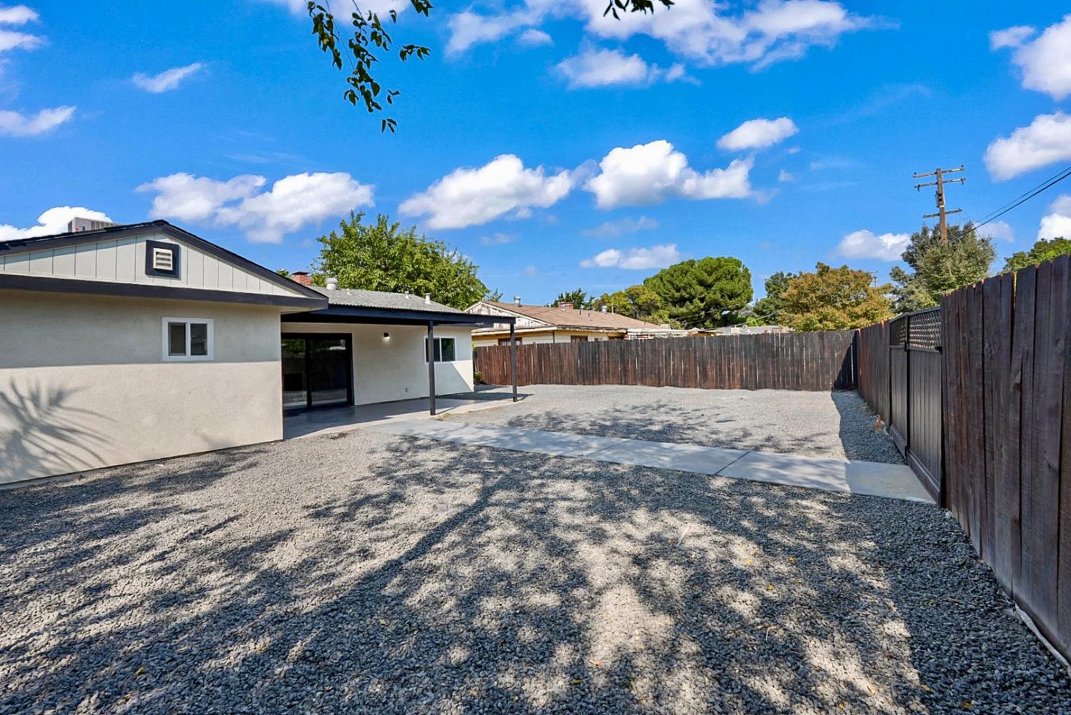 1546 Bedford Ave, Modesto, CA 95351