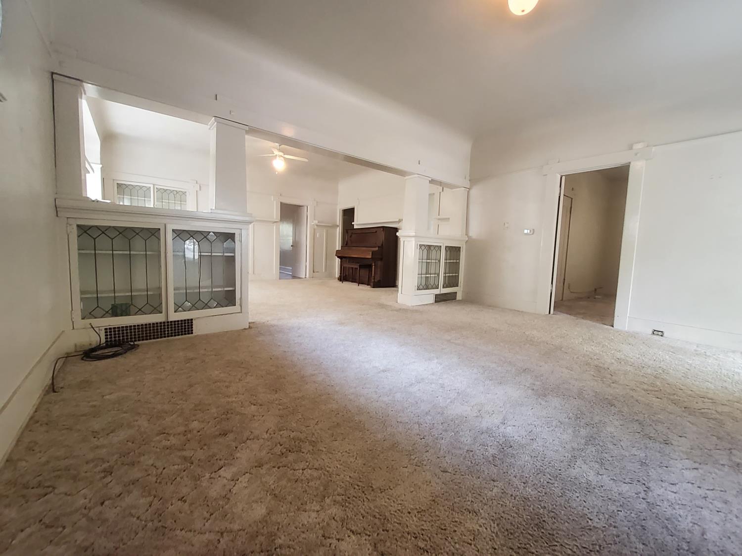 211 Orange Ave, Modesto, CA 95350
