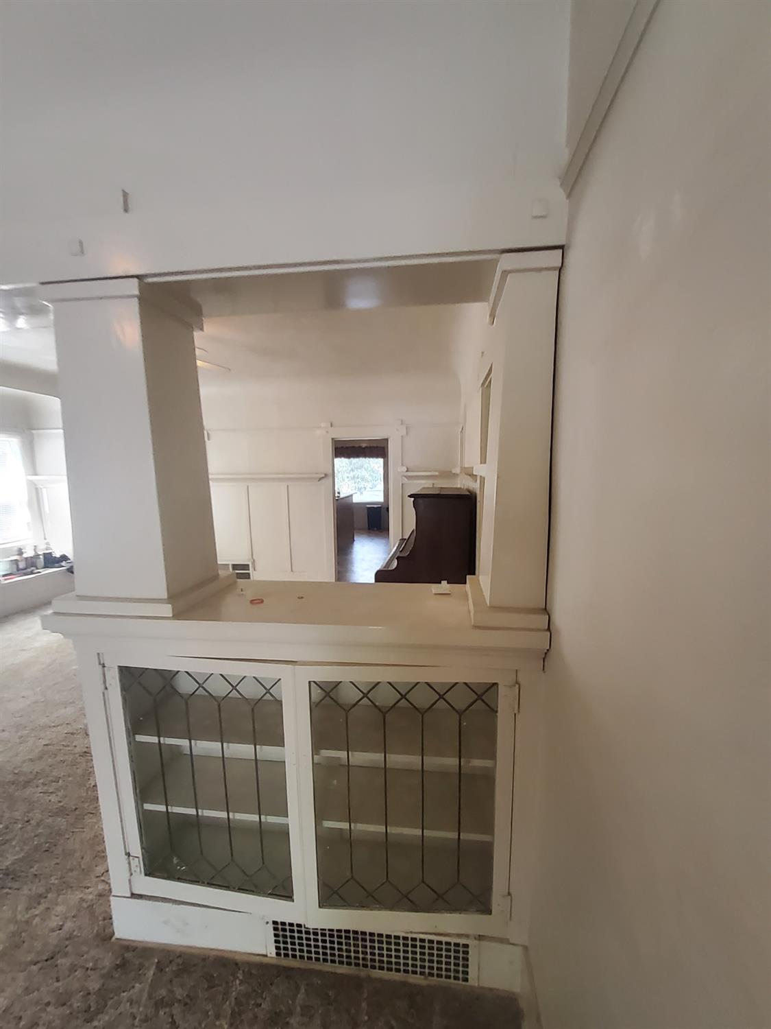 211 Orange Ave, Modesto, CA 95350