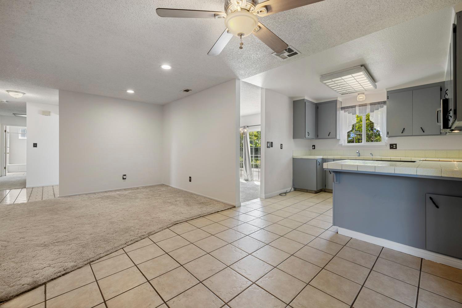 962 Fernwood Dr, Manteca, CA 95336