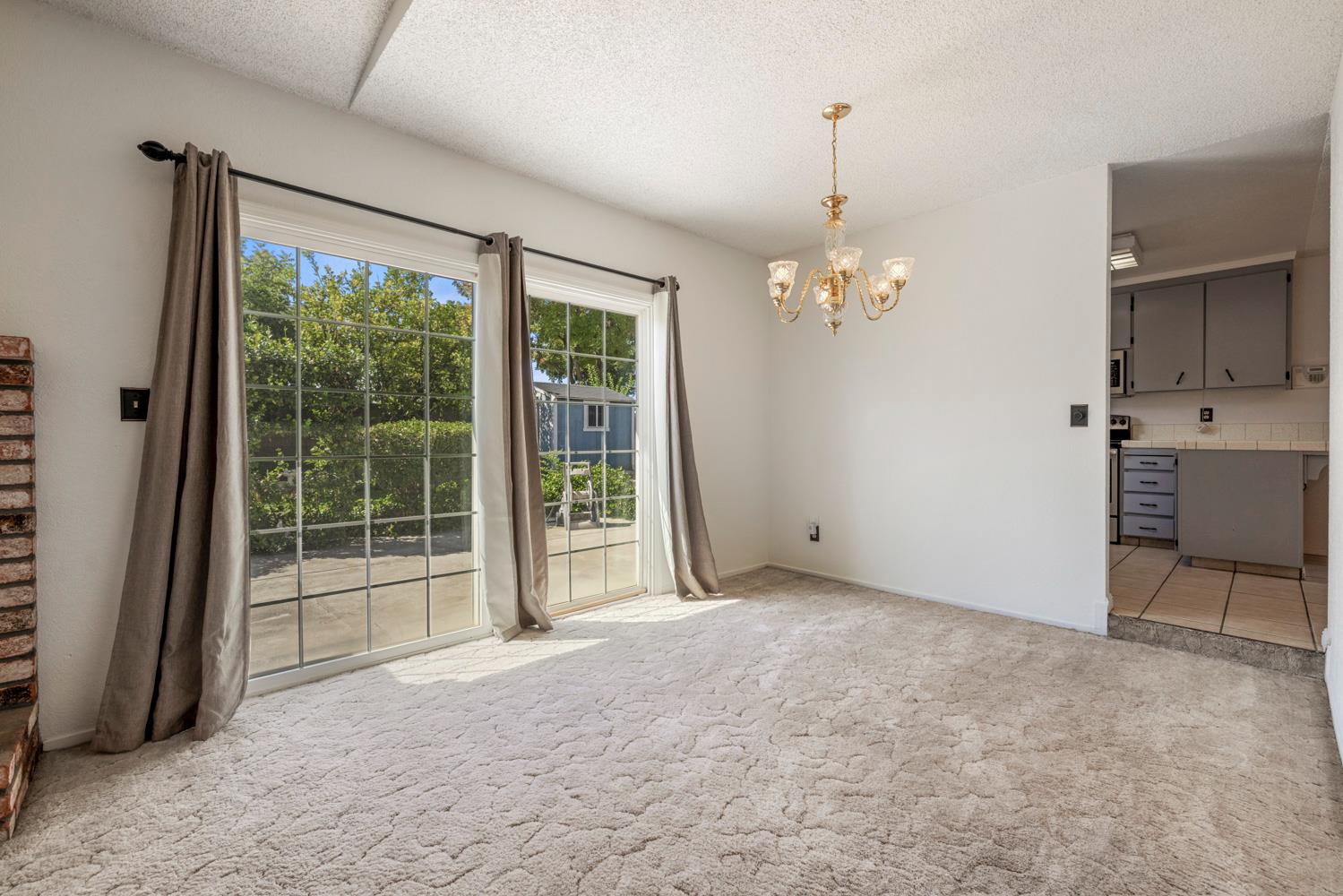962 Fernwood Dr, Manteca, CA 95336