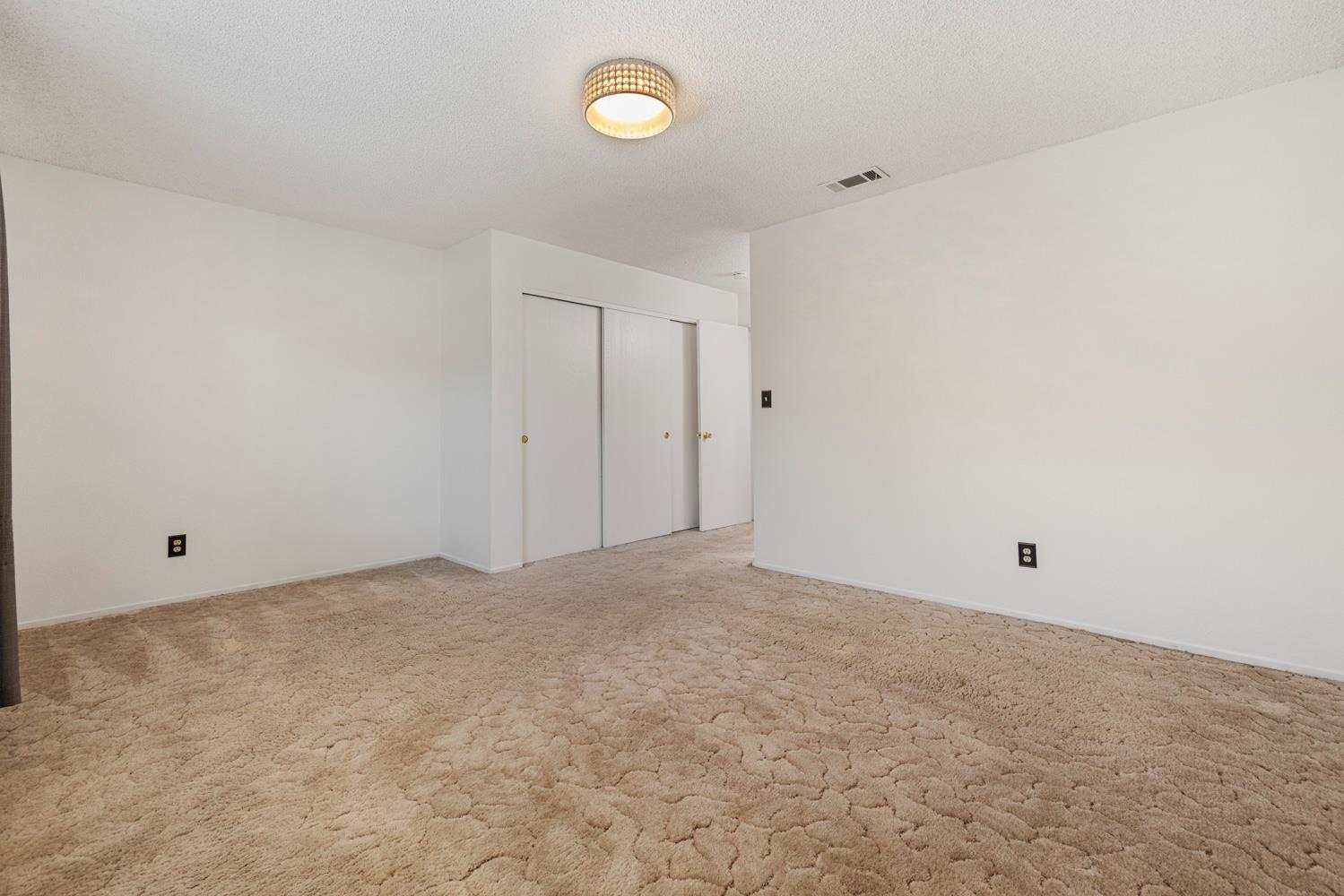 962 Fernwood Dr, Manteca, CA 95336