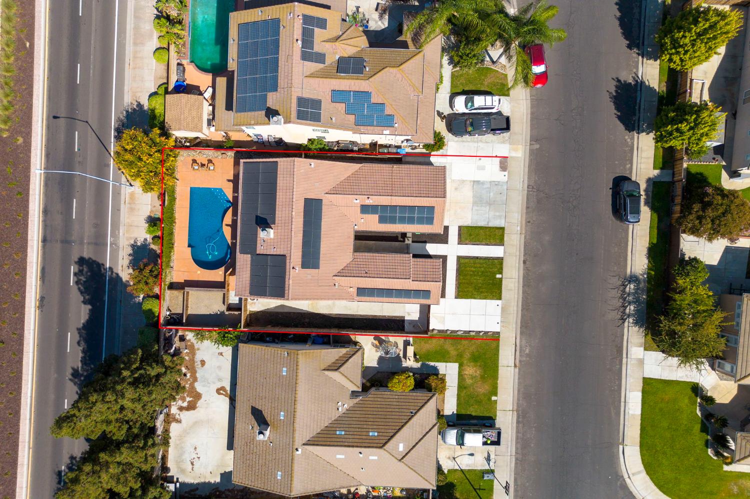 645 Fribourg Ln, Manteca, CA 95337