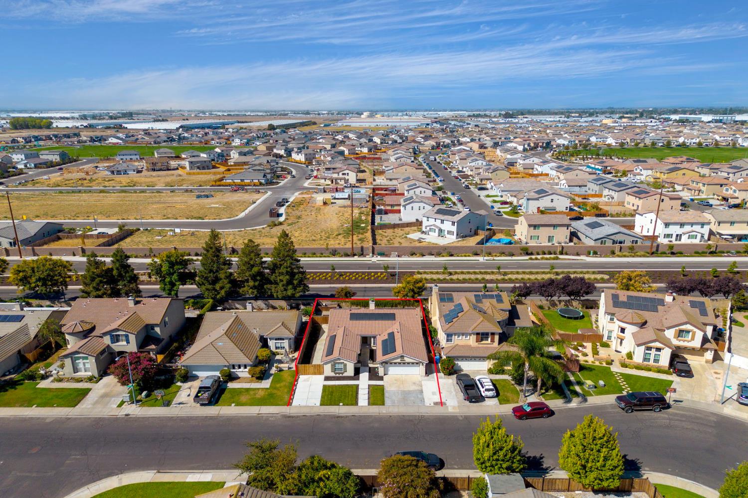 645 Fribourg Ln, Manteca, CA 95337