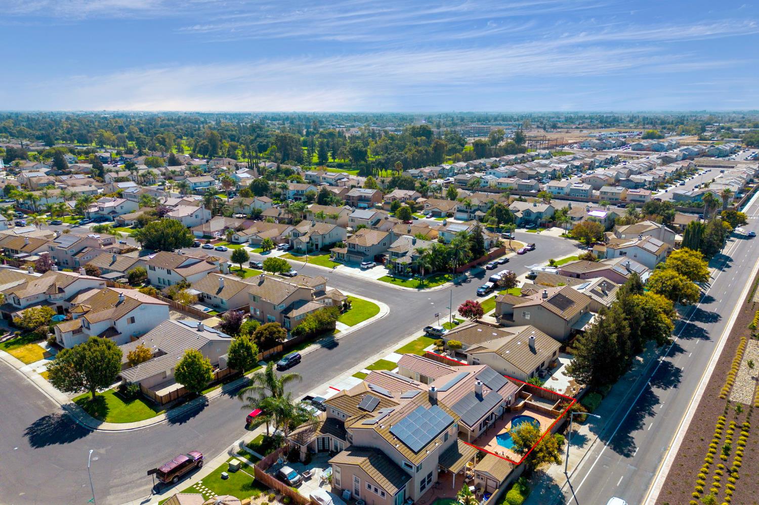 645 Fribourg Ln, Manteca, CA 95337
