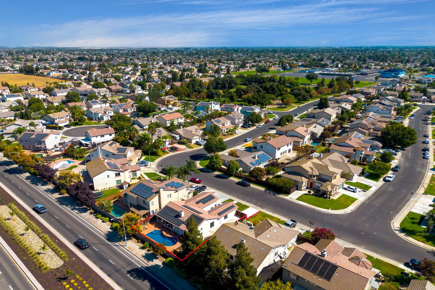 645 Fribourg Ln, Manteca, CA 95337