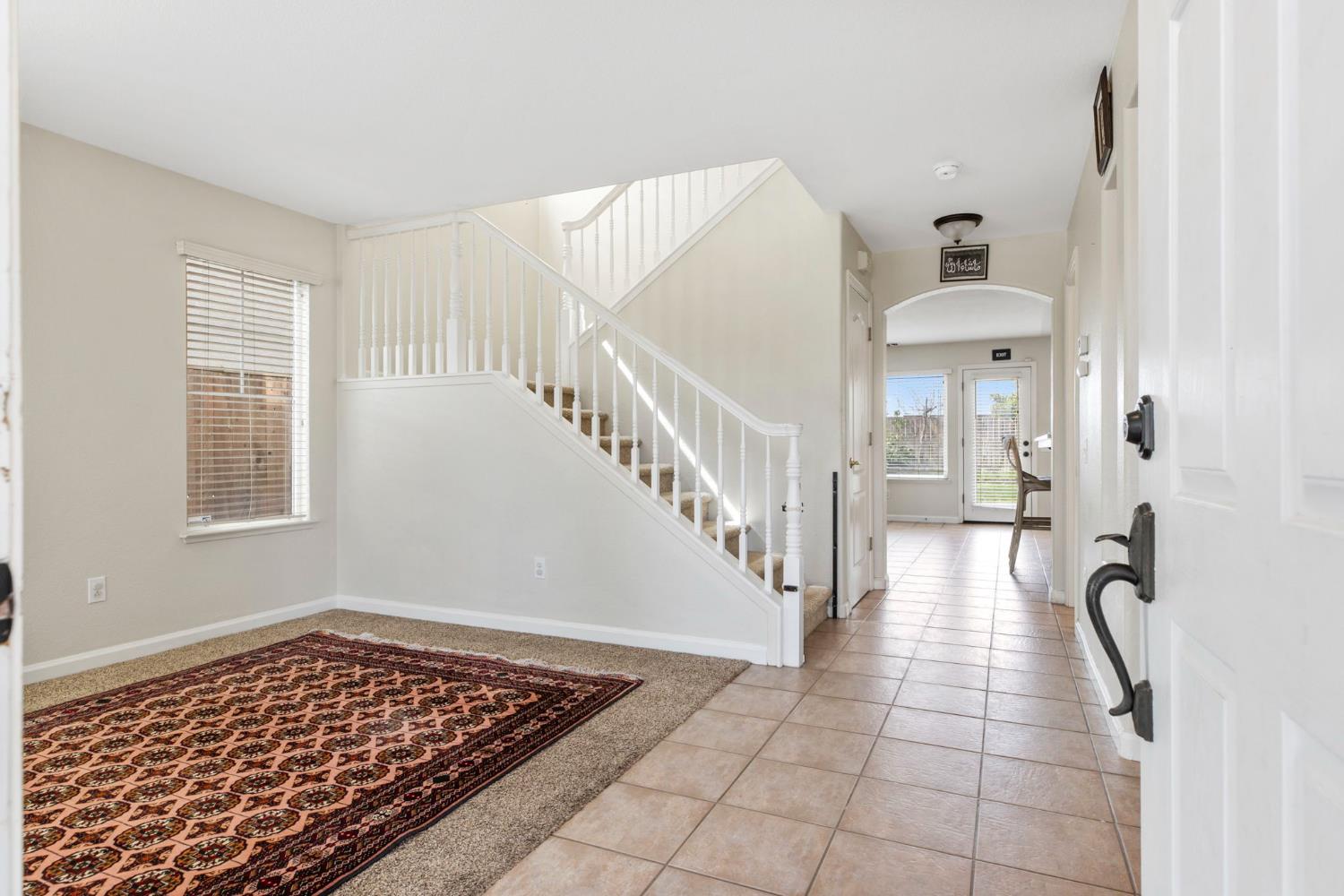 2135 Fountain Square Ave, Manteca, CA 95337