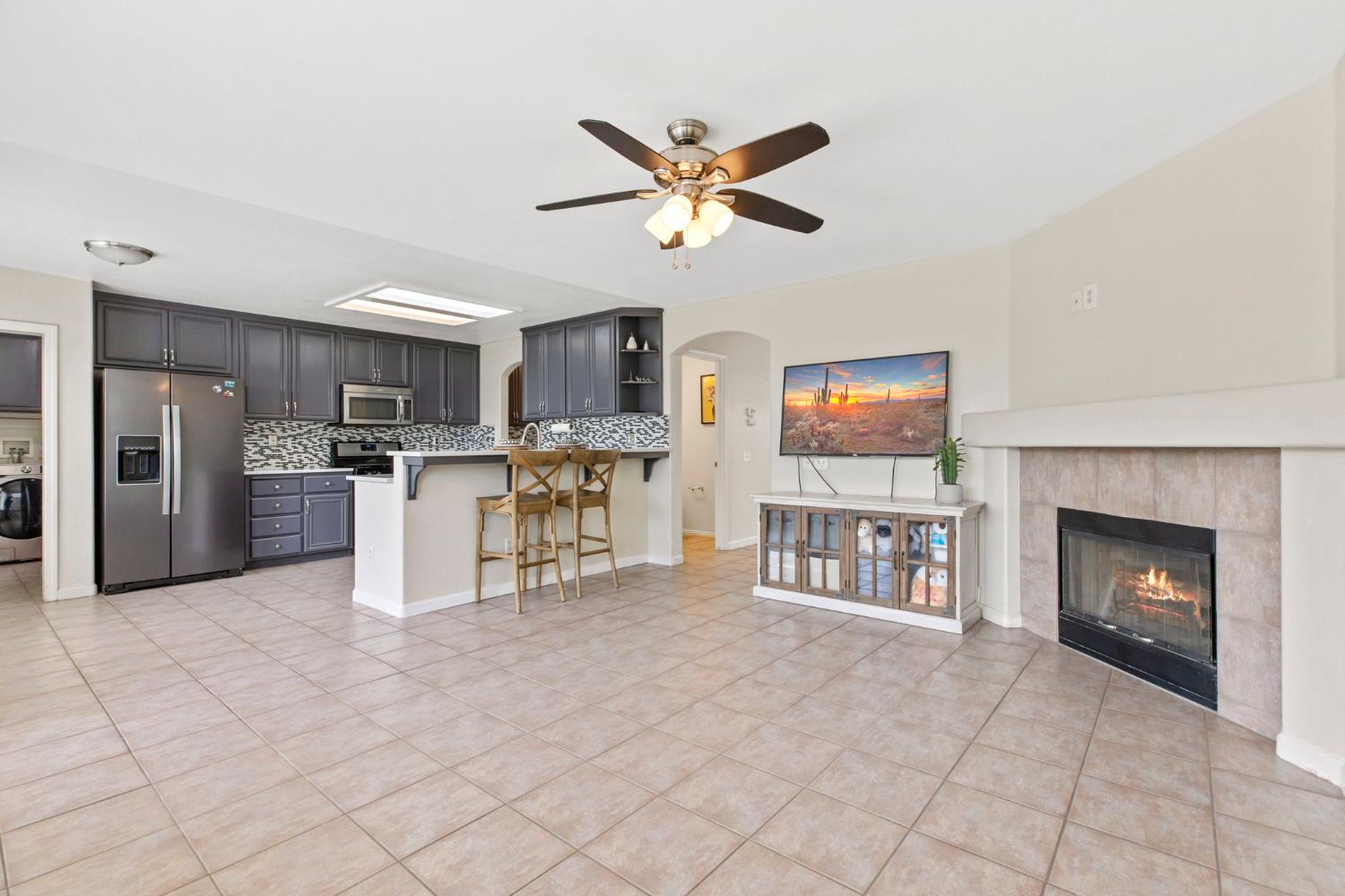 2135 Fountain Square Ave, Manteca, CA 95337