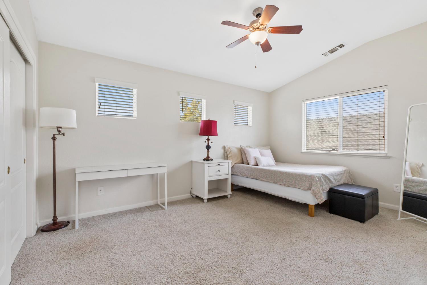 2135 Fountain Square Ave, Manteca, CA 95337