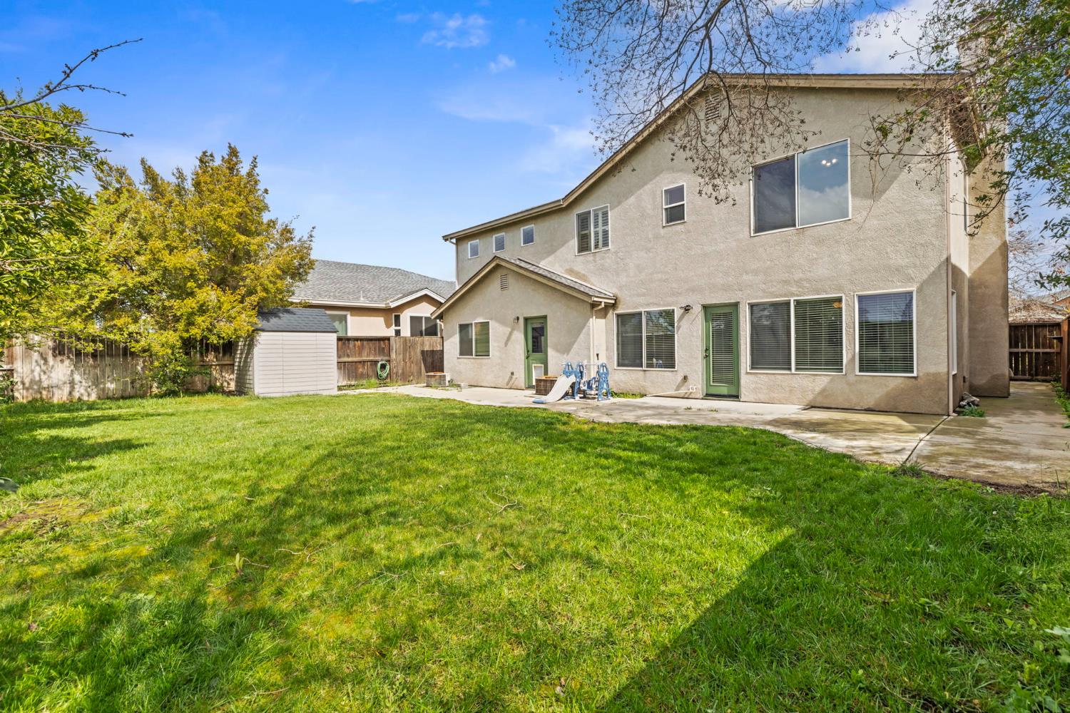 2135 Fountain Square Ave, Manteca, CA 95337