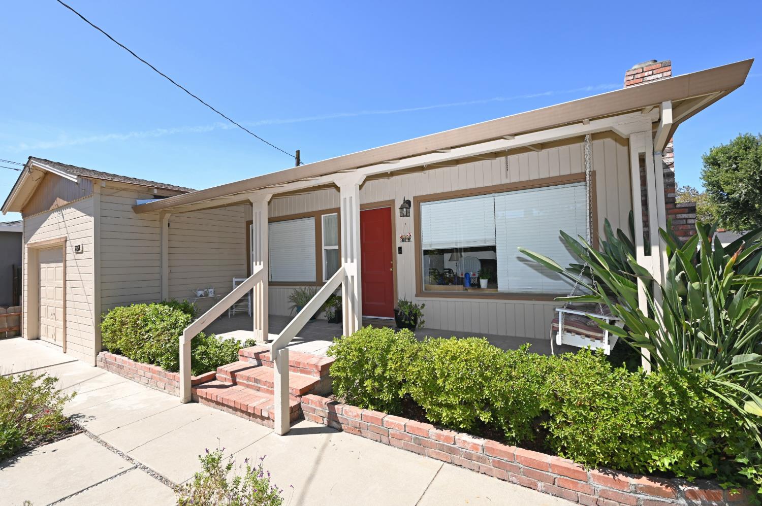 2251 Waldorf Dr, Turlock, CA 95382