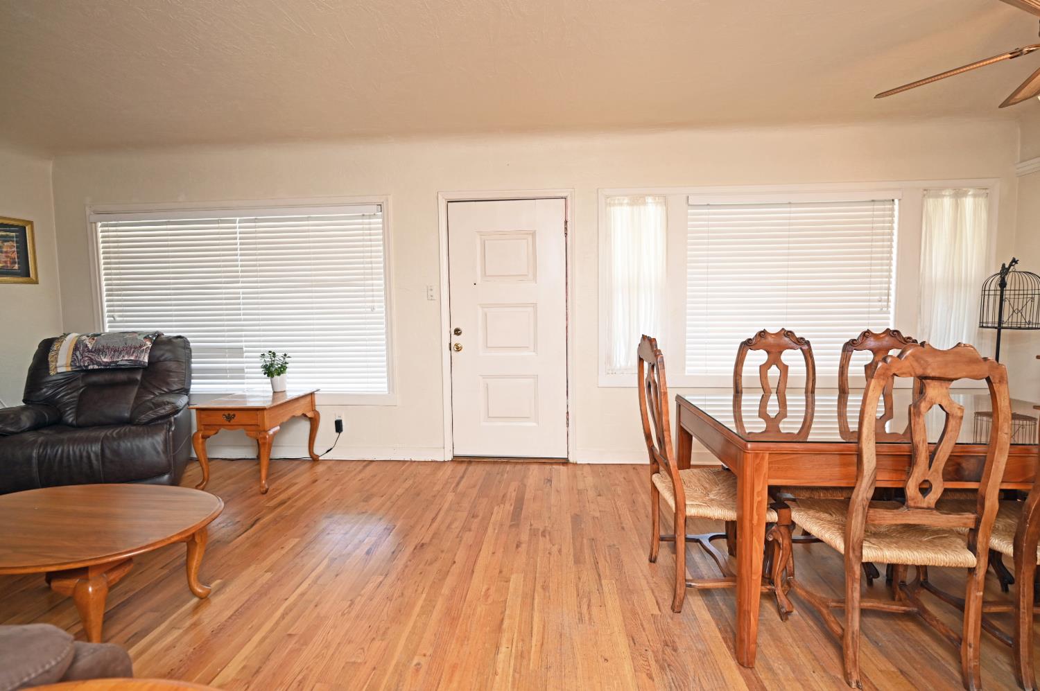 2251 Waldorf Dr, Turlock, CA 95382