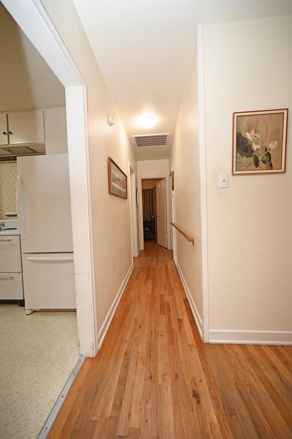 2251 Waldorf Dr, Turlock, CA 95382