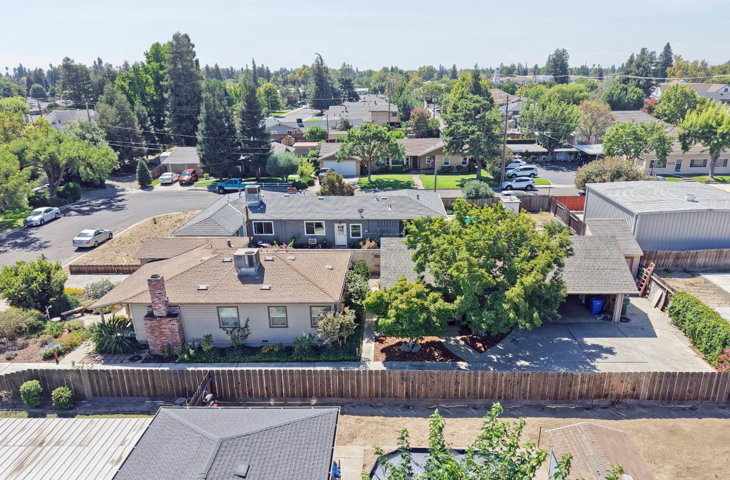 2251 Waldorf Dr, Turlock, CA 95382