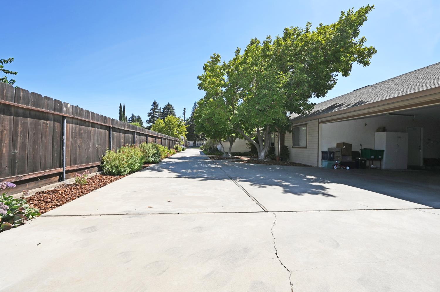 2251 Waldorf Dr, Turlock, CA 95382